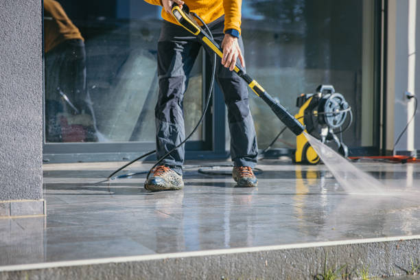 Best Driveway Pressure Washing  in Seagraves, TX